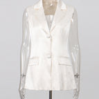 White / M