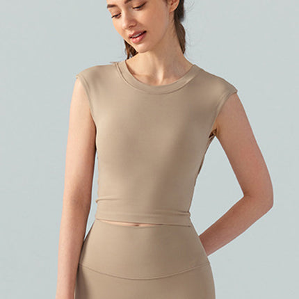 Sculpted Backless Yoga Tee with Built-In Padding-3