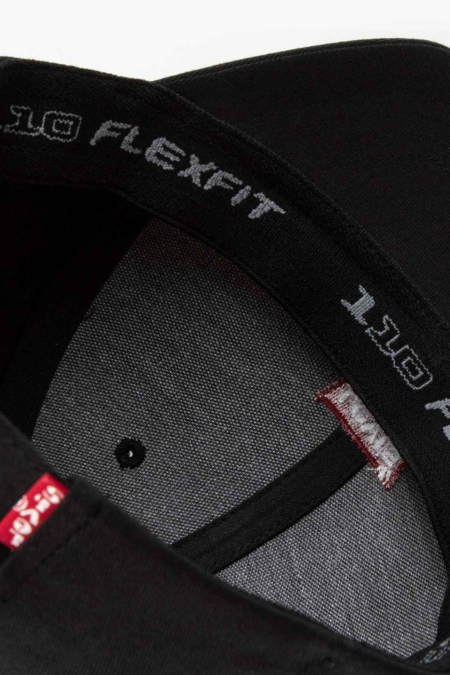 LEVI'S - Men's Housemark Flexfit® cap  - Size OS-1